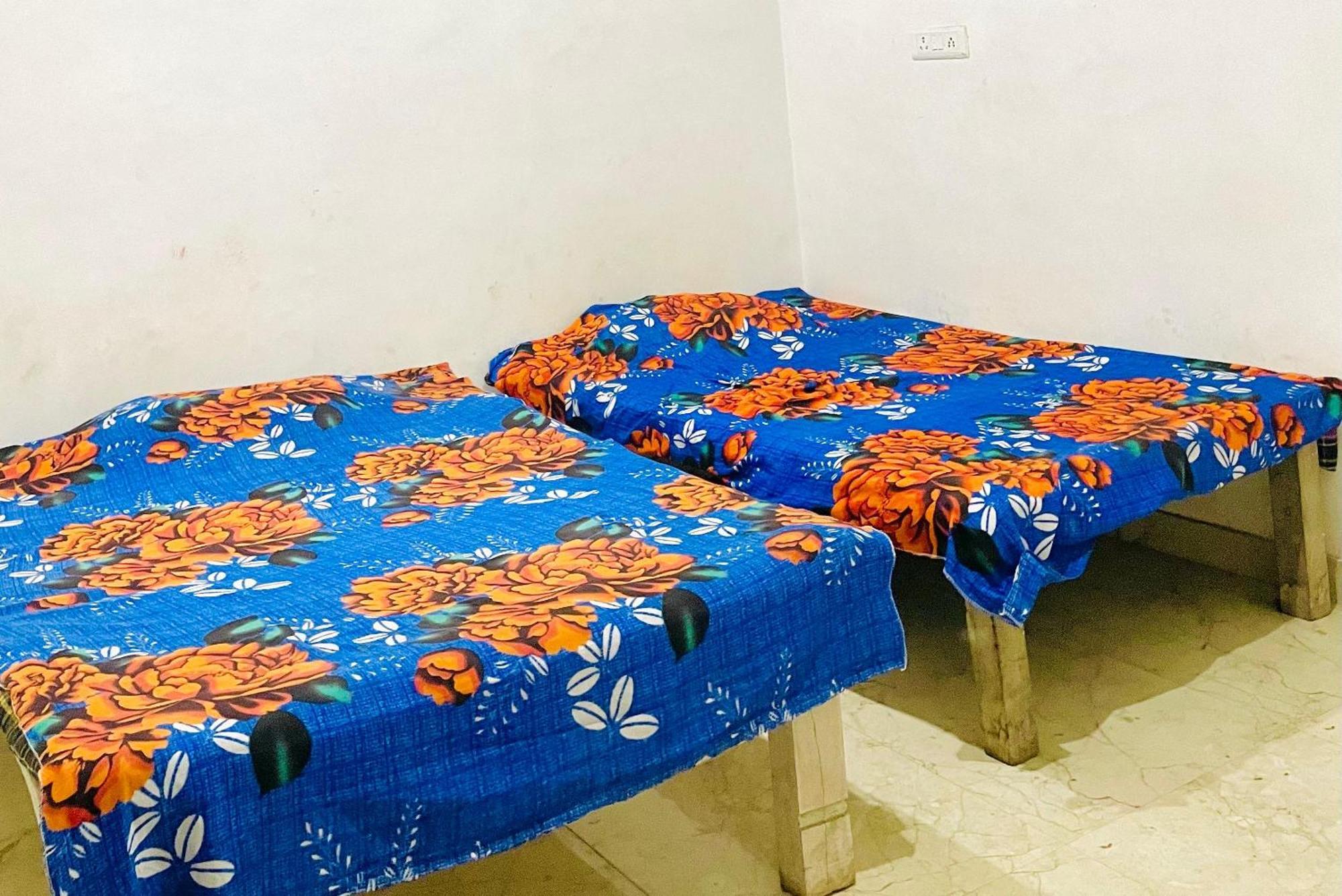 Om Sai Guest House فاراناسي المظهر الخارجي الصورة