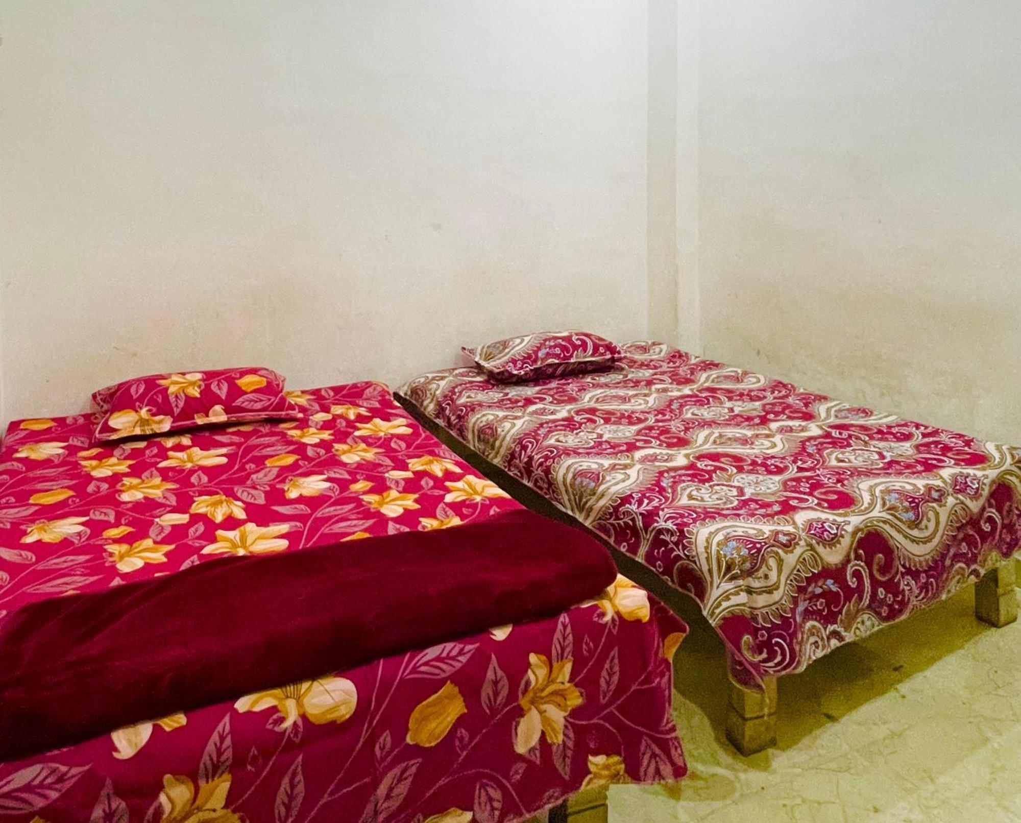 Om Sai Guest House فاراناسي المظهر الخارجي الصورة